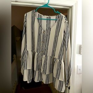 Pretty tan and black blouse